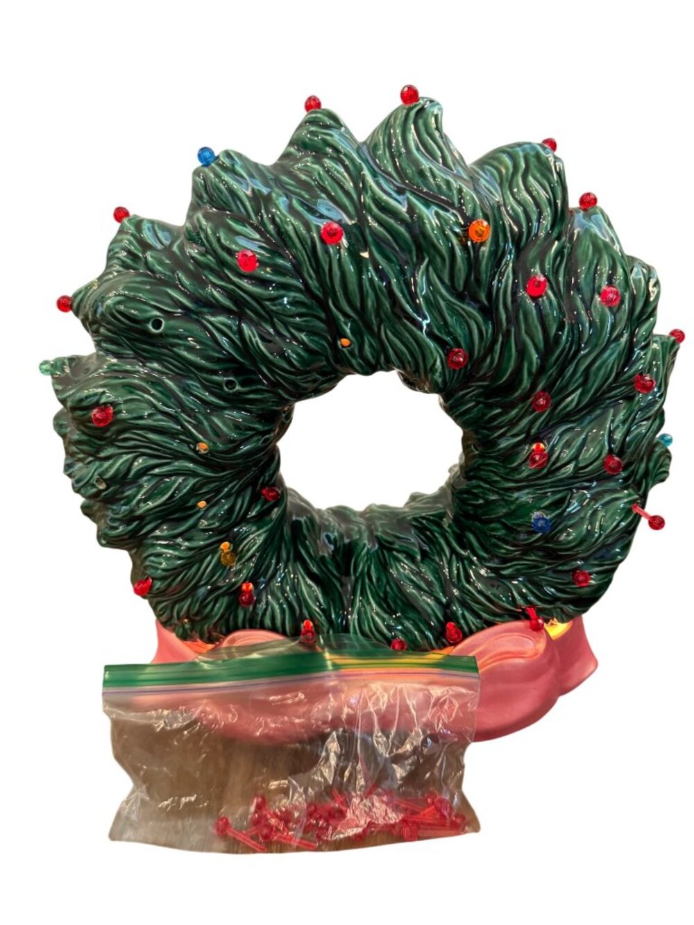 Vintage Ceramic Light-Up Christmas Wreath Decoration With Bow & Multicolor Bulbs - Picture 5 of 16